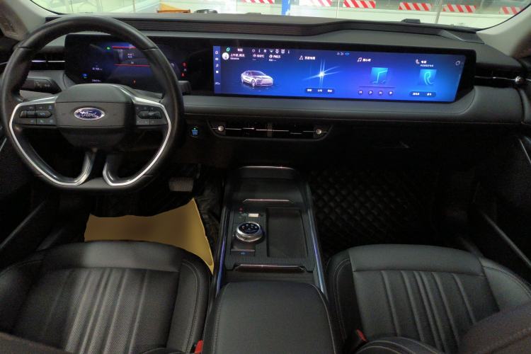 Used Ford Mondeo 2025 2.0T EcoBoost Luxury Version
