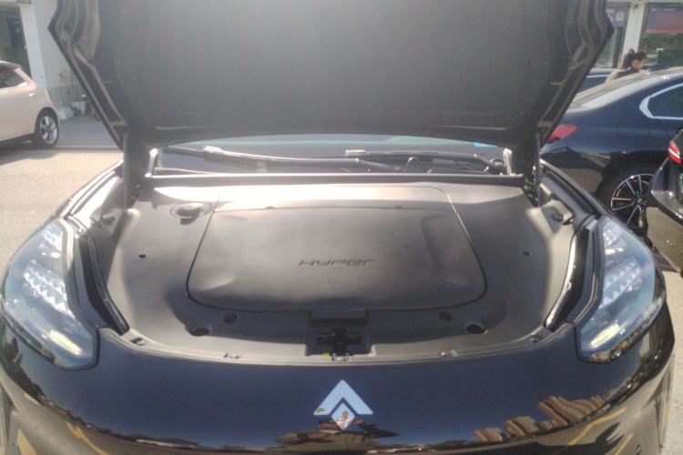 Used  HT 2023 670 Rear-Drive Ultra-High-Voltage NDA Version