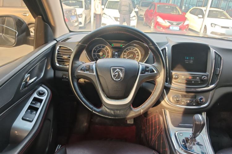 Used Baojun 560 2016 1.8L iAMT Luxury Model
