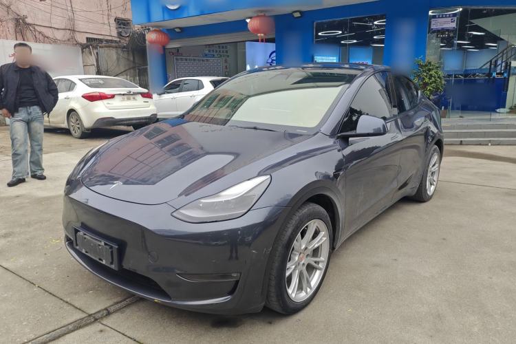 Used Tesla Model Y 2021 Long-Range All-Wheel-Drive Version