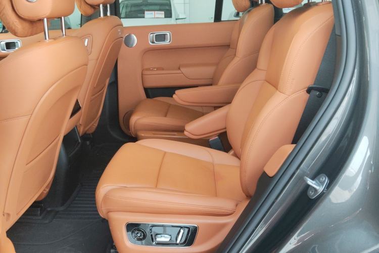 Used Li Auto L8 2024 Pro Model
