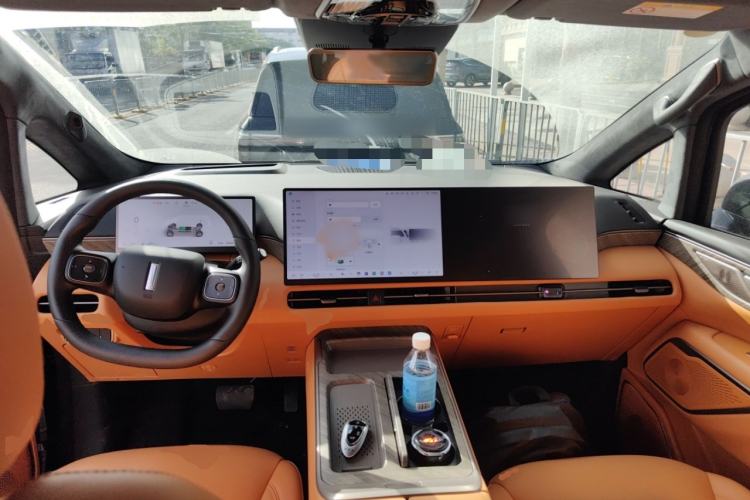 Used Wey Gaoshan 2025 Four-Wheel Drive Alpine 8