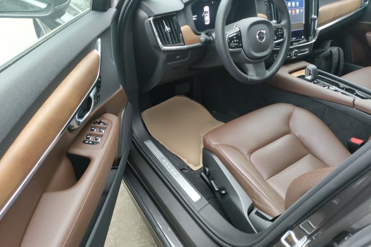 Used Volvo S90 2024 B5 Zhiyi Luxury Edition