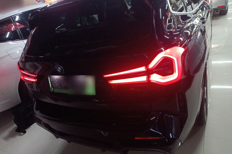 Used BMW iX3 2023 Leading Model
