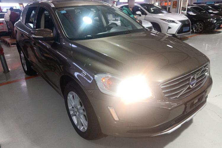 Used Volvo XC60 2015 T5 Smart Upgrade Model
