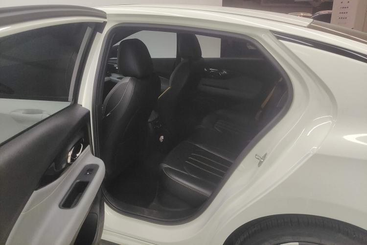 Used GAC Trumpchi EMPOW 2021 270T DCT J15 Version
