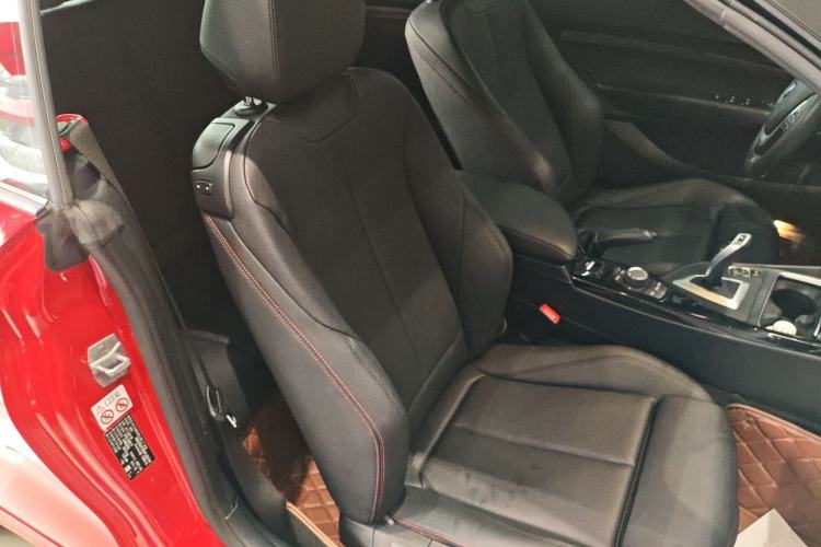 Used BMW 2 Series (Import) 2019 225i Convertible Coupe Sports Design Package