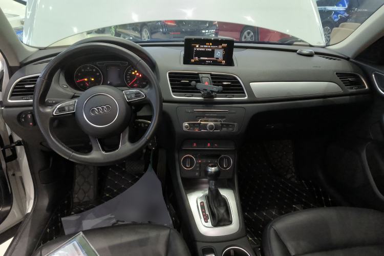 Used Audi Q3 2017 35 TFSI Fashion Model
