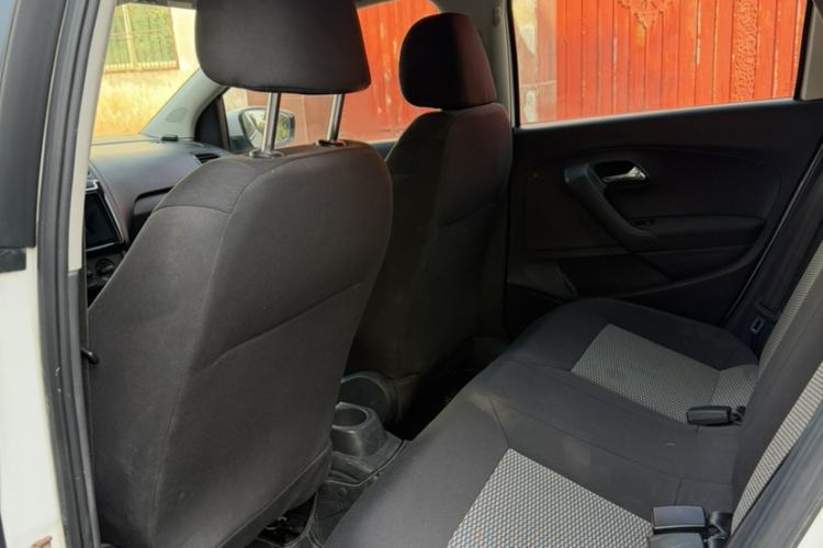 Used Volkswagen Polo 2011 1.4L Manual ZhiLe Edition
