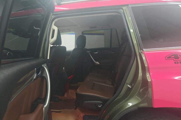 Used Haval H9 2017 2.0T Gasoline 4x4 Luxury 7-Seater
