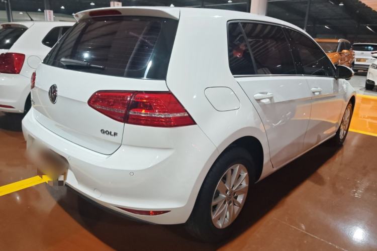 Used Volkswagen Golf 2016 1.6L Automatic Fashion Model