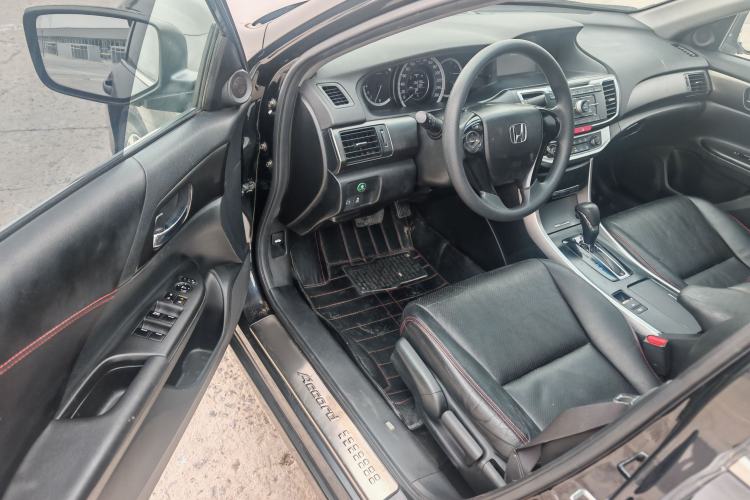 Used Honda Accord 2015 2.0L LX Comfort Edition
