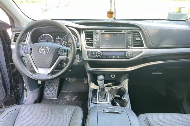 Used Toyota Highlander 2015 2.0T Four-Wheel Drive Luxury Edition 7-Seater
