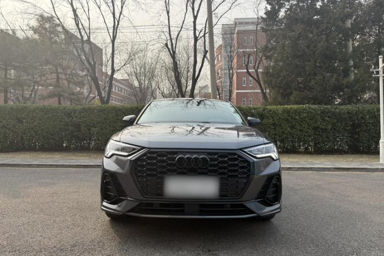 Used Audi Q3 2023 40 TFSI Fashion Dynamic Model