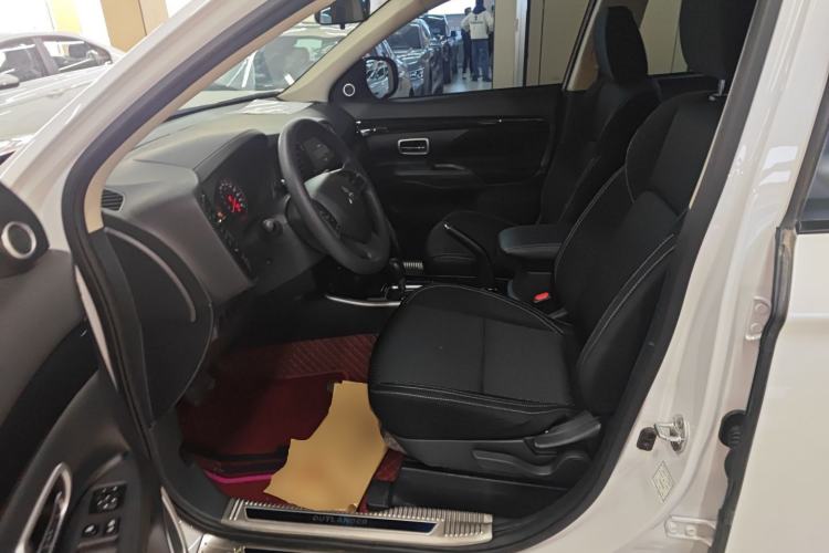 Used Mitsubishi Outlander 2021 2.0L Two-Wheel Drive Comfort Edition 5 Seats