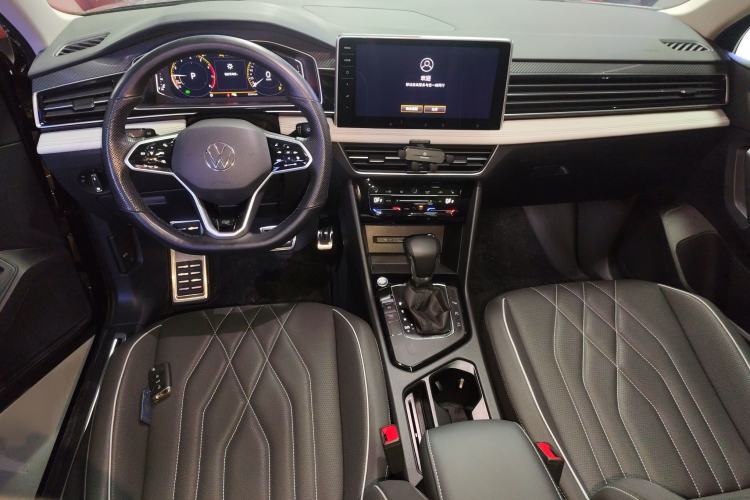 Used Volkswagen Tiguan L 2023 330TSI Automatic Two-Wheel Drive R-Line Enjoyment Edition
