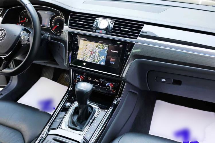 Used Volkswagen Phideon 2019 380TSI Two-Wheel Drive Business Edition China VI Standard
