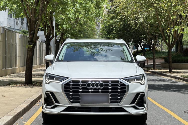 Used Audi Q3 2021 35 TFSI Progressive Dynamic Edition
