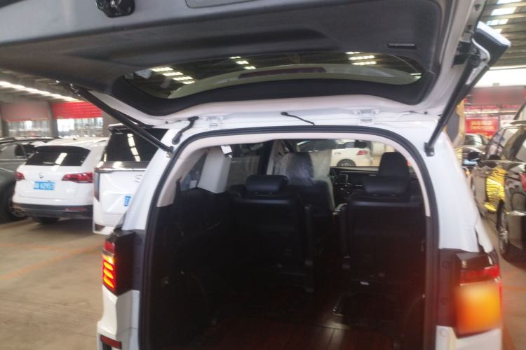 Used Honda Elysion 2016 2.4L Style Edition
