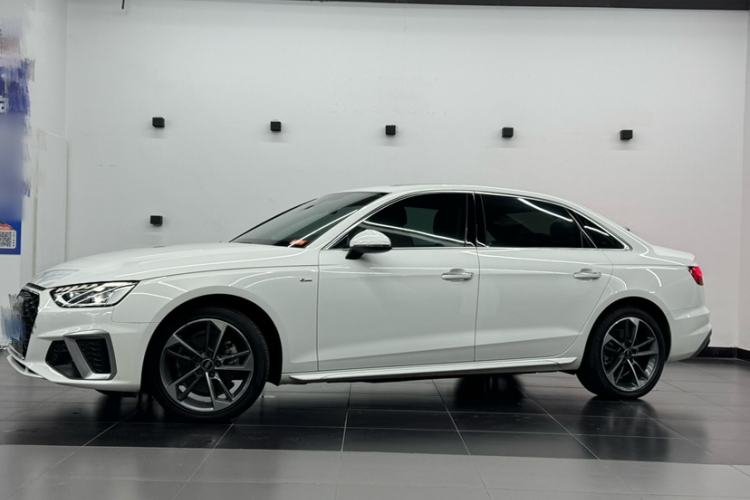 Used Audi A4L 2022 40 TFSI Fashion Dynamic Model