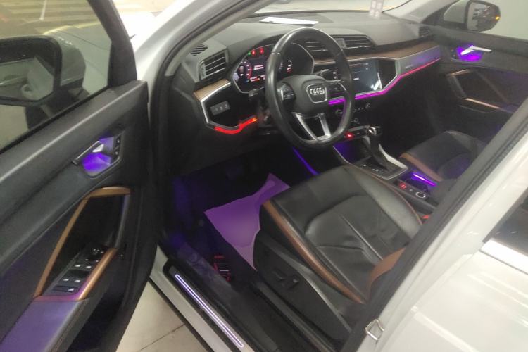 Used Audi Q3 2021 35 TFSI Fashionable and Elegant Model
