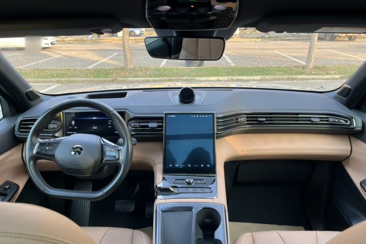 Used Nio ES8 2020 415 km Range 6-Seater Version
