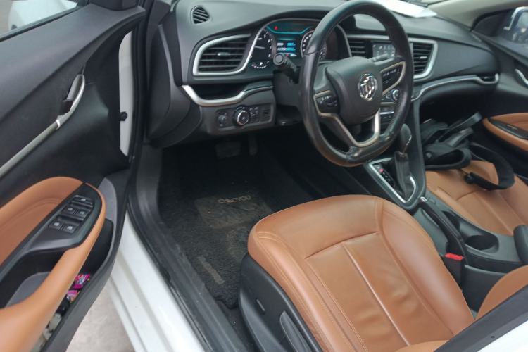 Used Buick GT 2018 18T Automatic Flagship Model