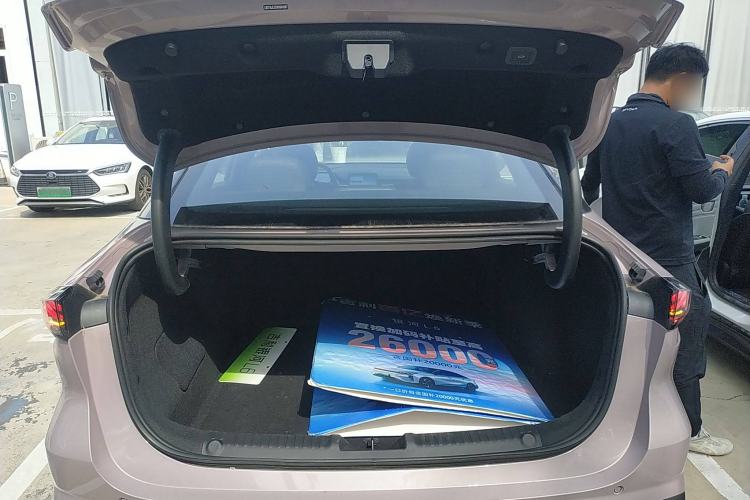 Used  L6 2024 125km Creative Edition