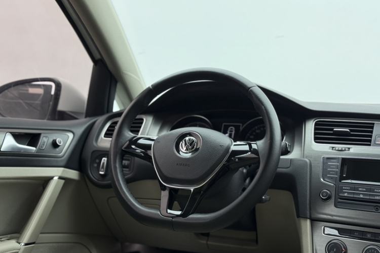 Used Volkswagen Golf 2015 1.4TSI Automatic Comfort Model