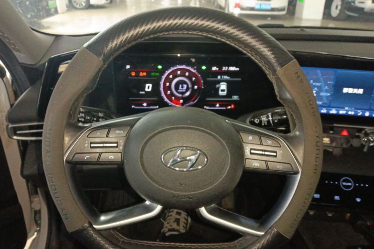 Used Hyundai Elantra 2021 1.5L CVT LUX Prestige Edition