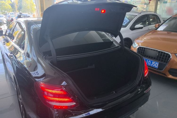 Used Mercedes-Benz E-Class 2017 E 300 L Sporty and Stylish Model
