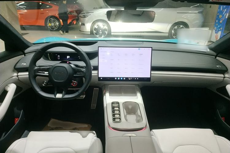 Used  SU7 2024 Four-Wheel Drive Ultra-Long Range Advanced Intelligent Driving Max Edition
