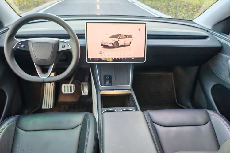 Used Tesla Model Y 2025 Long-Range All-Wheel Drive First Edition