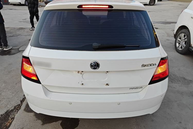 Used Skoda Fabia 2015 1.4L Automatic Front-Drive Model