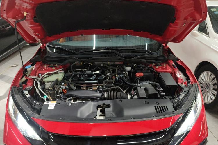 Used Honda Civic 2021 HATCHBACK 220TURBO CVT New Trendsetter
