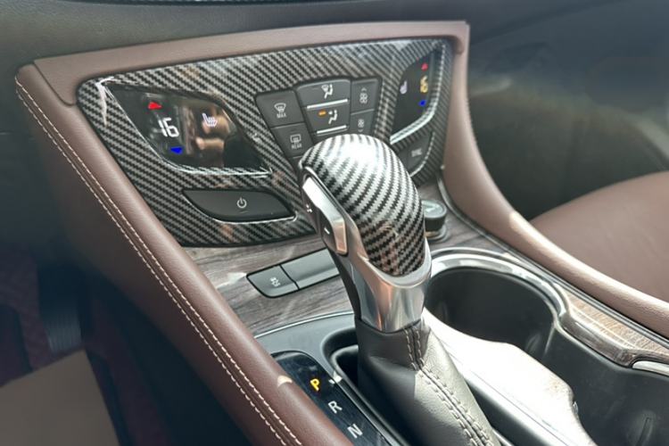 Used Buick Envision 2017 28T Four-Wheel Drive Elite Model
