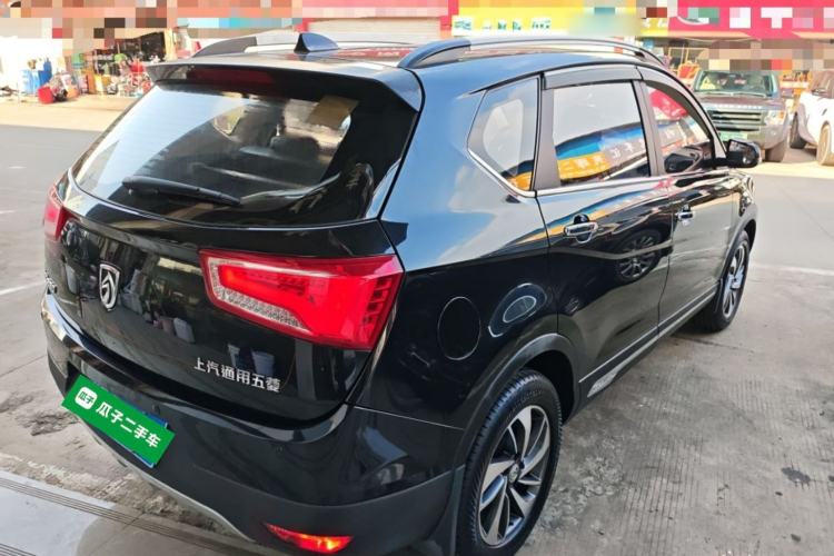 Used Baojun 560 2015 1.8L Manual Luxury Model
