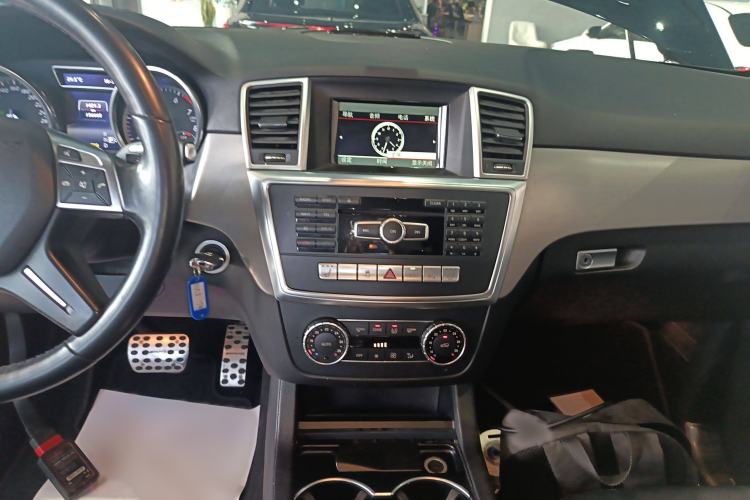 Used Mercedes-Benz M-Class 2015 ML 320 4MATIC