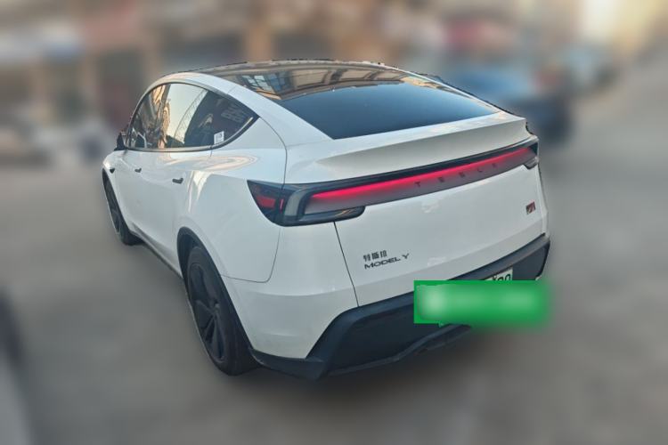 Used Tesla Model Y 2025 Rear-Wheel Drive First Edition
