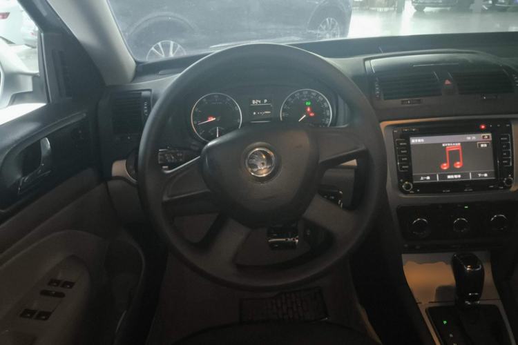 Used Skoda Octavia 2014 1.6L Automatic Yijie Edition
