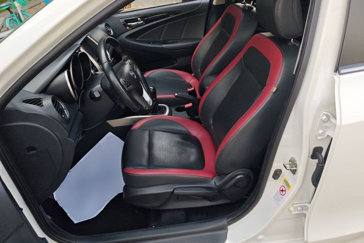 Used Changan Eado 2015 1.6L Manual Junku Model China V Standard
