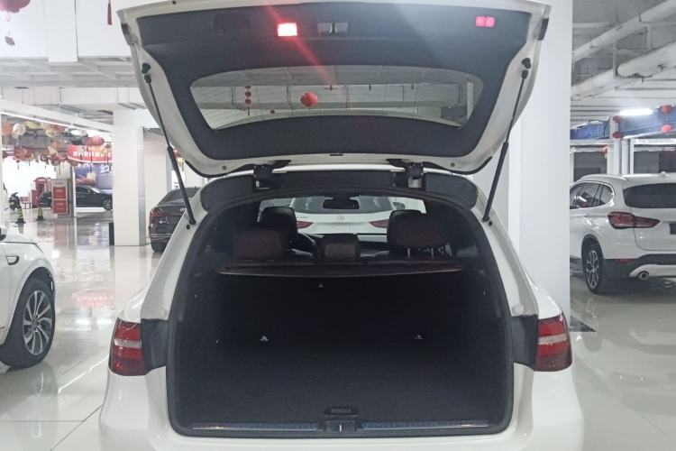 Used Mercedes-Benz GLC 2019 GLC 260 L 4MATIC Dynamic Model
