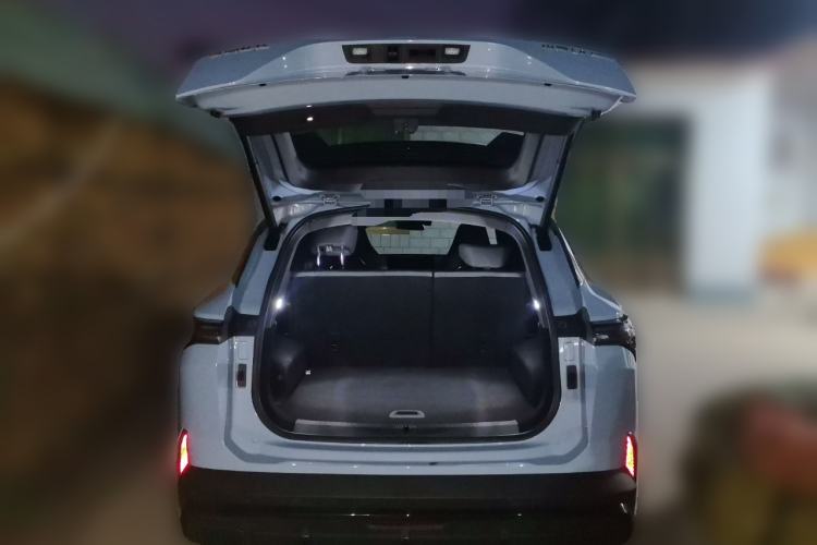 Used JETOUR Shanhai Shanhai L6 2024 1.5TD DHT MAX
