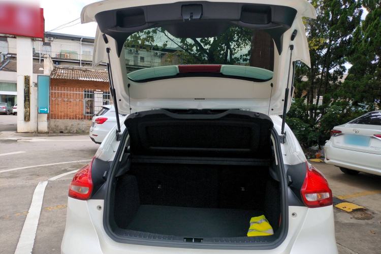 Used Ford Focus 2020 Hatchback Classic 1.5L Automatic Trendy Model
