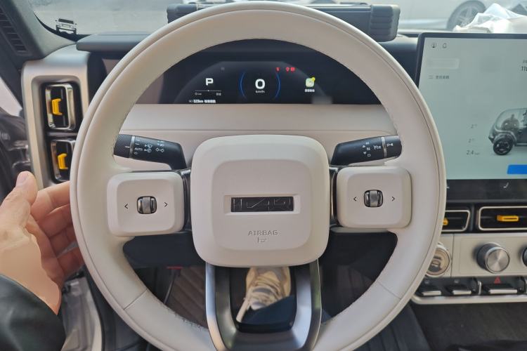 Used  V23 2026 Model 401 Two-Wheel Drive Super Sports Edition
