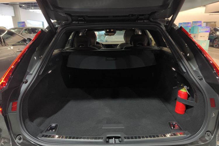 Used Volvo V90 2021 Cross Country B5 AWD Smart Range Edition