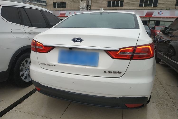 Used Ford Escort 2019 Revised 1.5L Automatic ZhiXiang Version (Tire Pressure Monitoring) China VI Standard