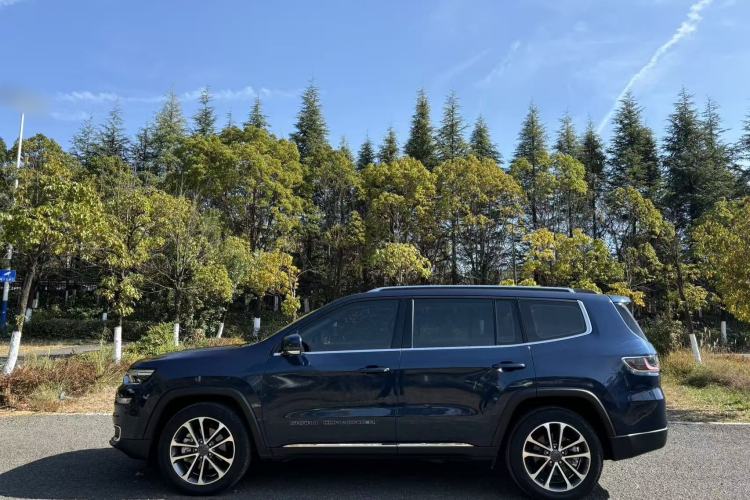 Used  Grand Commander 2018 2.0T Four-Wheel Drive Enjoyment Edition China VI
