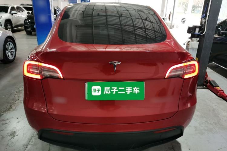 Used Tesla Model Y 2021 Long-Range All-Wheel-Drive Version
