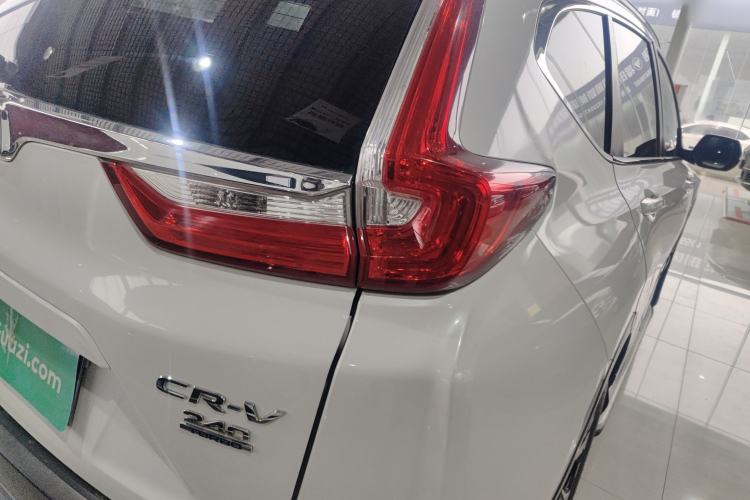 Used Honda CR-V 2017 240TURBO CVT Front-Wheel Drive Fashion Edition